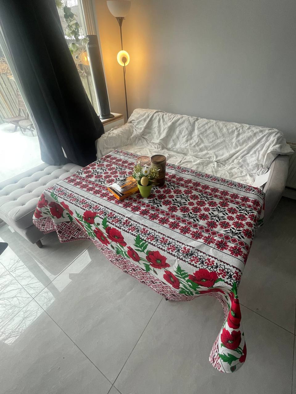 Червоний Мак Традицій