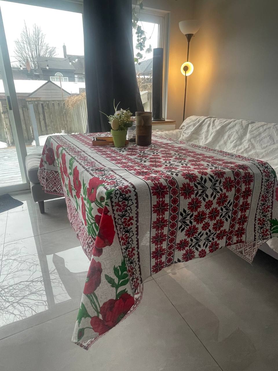 Червоний Мак Традицій